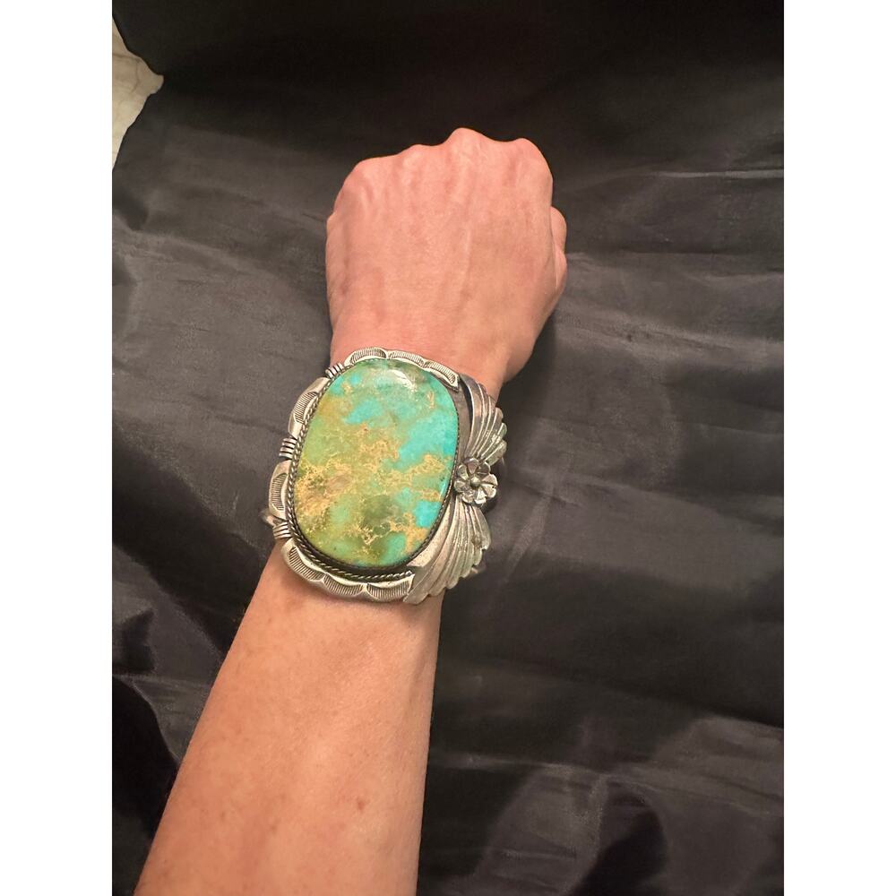 VINTAGE 70's 80's HUGE HEAVY SIGNED NAVAJO CARVED STERLING TURQUOISE CUFF UNISEX - Picture 4 of 14
